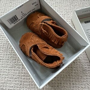 Minnetonka Kids Tan Moccasins with Fringe